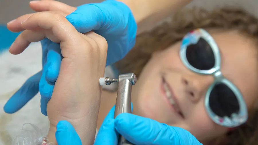Pourquoi soigner les dents de lait ?